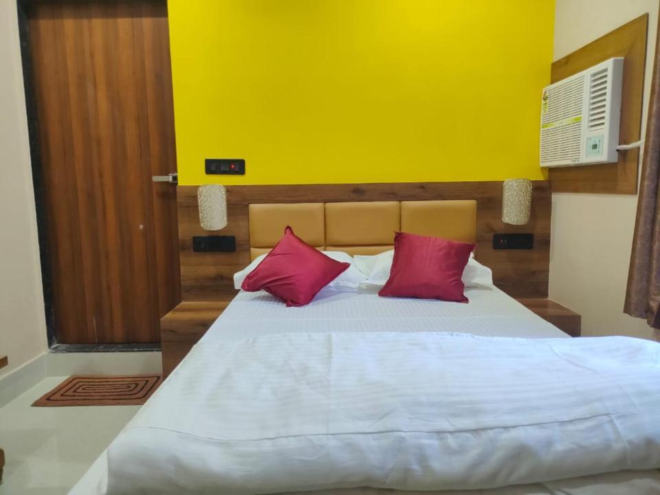 Hotel Vaishnavi Near Baba Dham Temple دوغار المظهر الخارجي الصورة