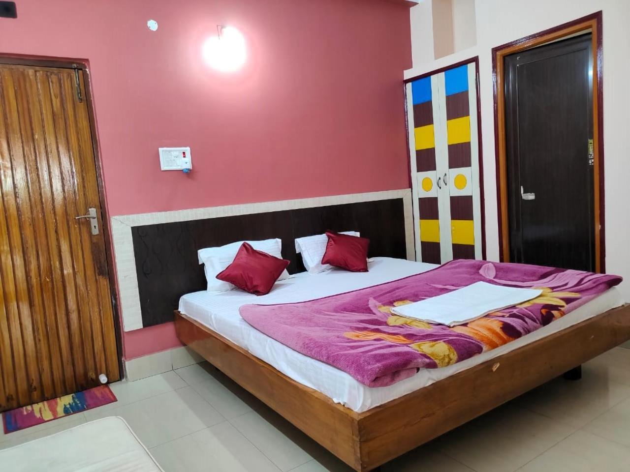 Hotel Vaishnavi Near Baba Dham Temple دوغار المظهر الخارجي الصورة